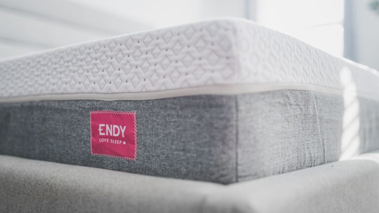 Matelas à mémoire de forme : comment réduire les points de pression