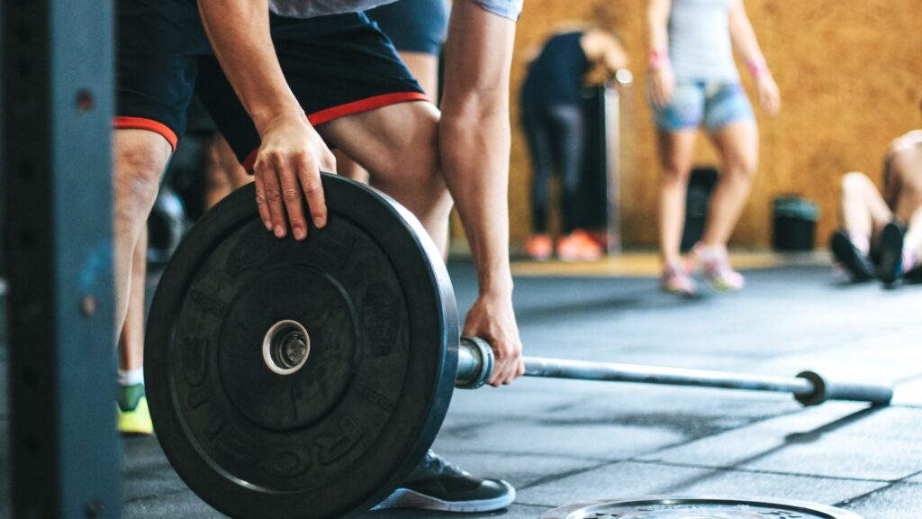 Muscle-up CrossFit : guide complet pour progresser